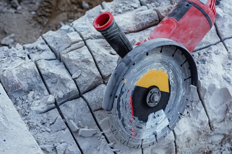 Diamond concrete cutting
